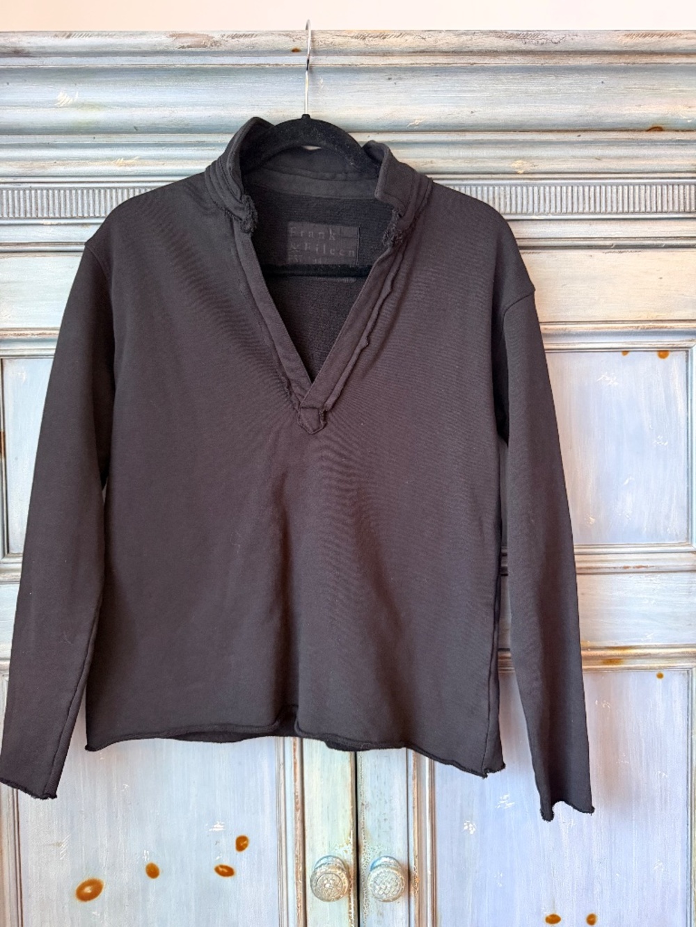 Frank & Eileen Patrick Popover Henley in Black Size XS - Picture 4 of 8